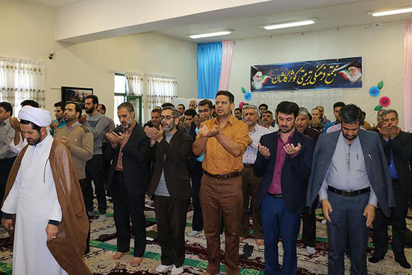 کسب عنوان شایسته تقدیر ویژه در زمینه نماز توسط کمیته امداد اصفهان 