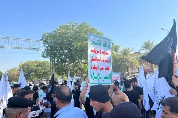 عراقی‌ها خواهان بسته شدن سفارت آمریکا در بغداد هستند