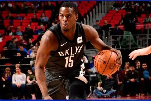 ستاره سابق NBA در تیم بسکتبال استقلال حضور یافت