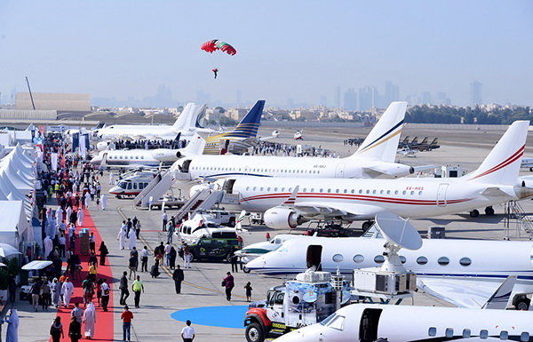 نمایشگاه بین المللی هوا و فضای ابوظبی افتتاح شد