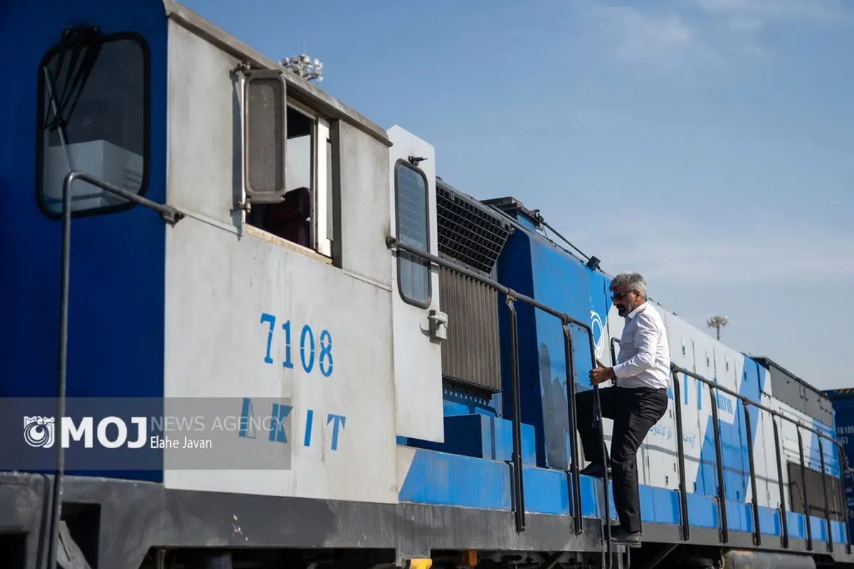 ورود اولین قطار باری برنامه ریزی شده از روسیه به آپرین