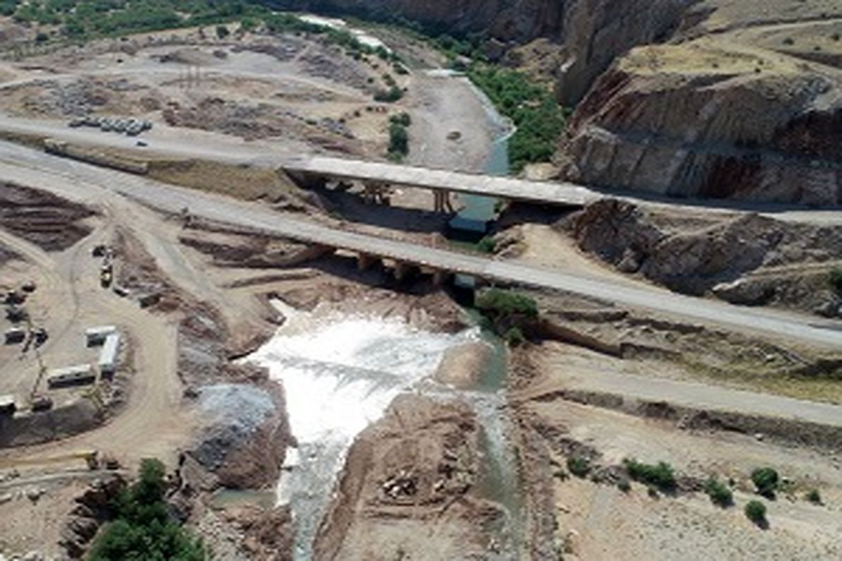 احداث کنارگذر پدافندی در محور مهران به ایلام برای تسهیل تردد زائران اربعین حسینی