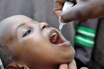 مرحله دوم  عملیات تکمیلی واکسیناسیون فلج اطفال آغاز شد