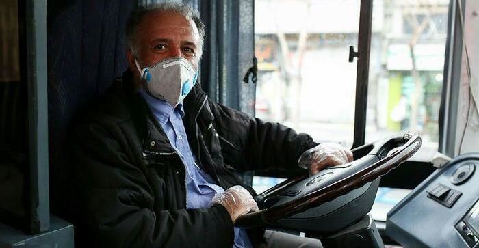 توزیع ۲۰ هزار عدد ماسک میان رانندگان اتوبوسرانی در آستانه موج چهارم کرونا