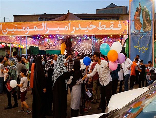 جشن بزرگ ۸ کیلومتری عید غدیر در اصفهان / توزیع یک میلیون پرس غذا
