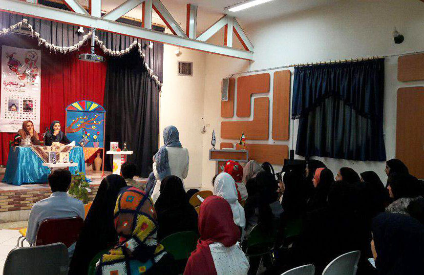 «نشست ادبی دو پنجره» درکانون پرورش فکری کودکان و نوجوانان لرستان برگزار شد