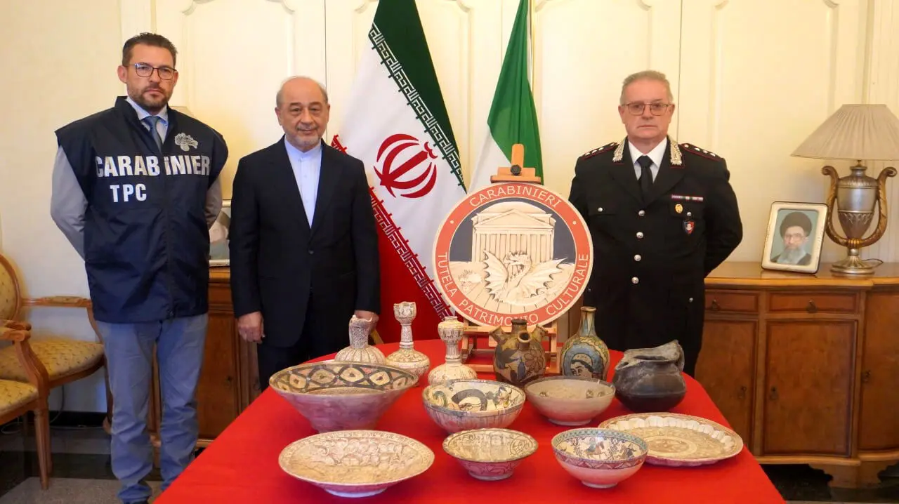 ایران ۱۳ اثر باستانی سرقت‌شده را از ایتالیا بازگرداند