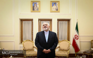 ظریف در همایش  بررسی تحولات منطقه‌ای و تاثیر آن بر امنیت ایران حضور یافت
