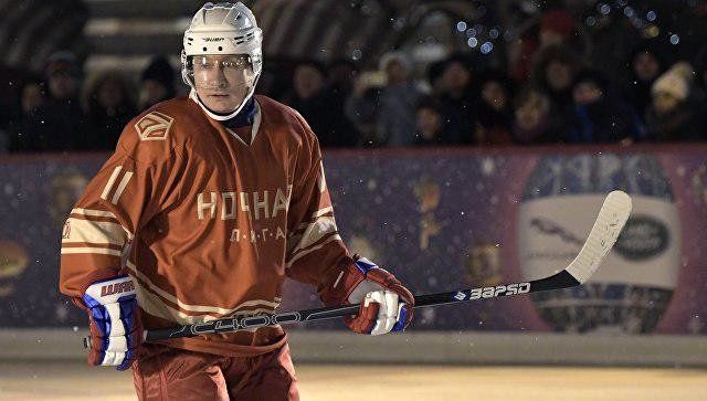 بازی پوتین در لیگ برتر هاکی روی یخ 