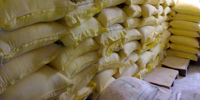 کشف 8 تن آرد نانوایی دولتی قاچاق در بندرعباس