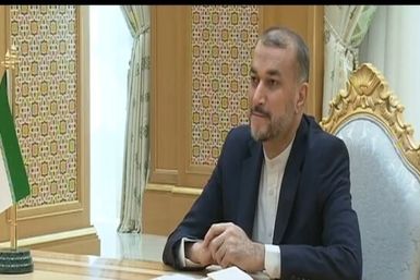 وزیر امور خارجه ایران با رهبر ملی ترکمنستان دیدار کرد