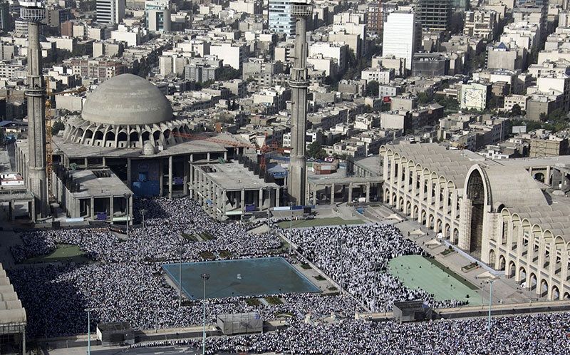 نماز عید سعید فطر تا دقایقی دیگر برگزار می شود