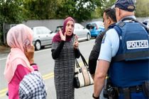 رهبران سیاسی و مسلمان در سراسر جهان حمله به دو مسجد در نیوزیلند را محکوم کردند