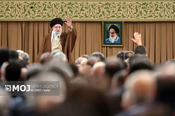 مسئولان نظام و سفرای کشورهای اسلامی تا ساعاتی دیگر با رهبر انقلاب دیدار می‌کنند