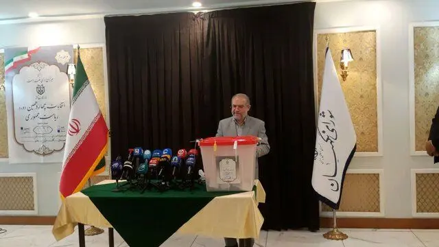  قائم مقام دبیر شورای نگهبان، رأی خود را به صندوق  انداخت