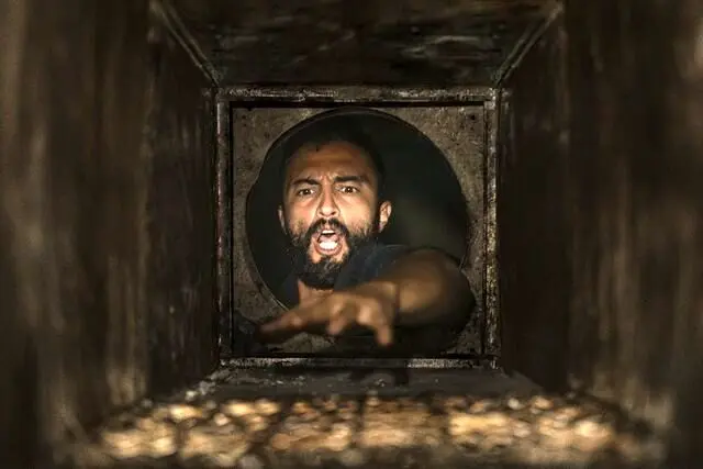 اولین تصویر از امیر جدیدی با گریم مرموز در زوزه منتشر شد