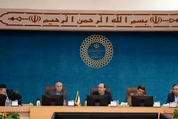 عرضه و پایش قیمت ۱۰۰ قلم کالای اساسی در کشور مورد رصد مستمر باشد