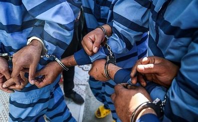 دستگیری 11 قاچاقچی در پی توقیف شناور حامل سوخت قاچاق