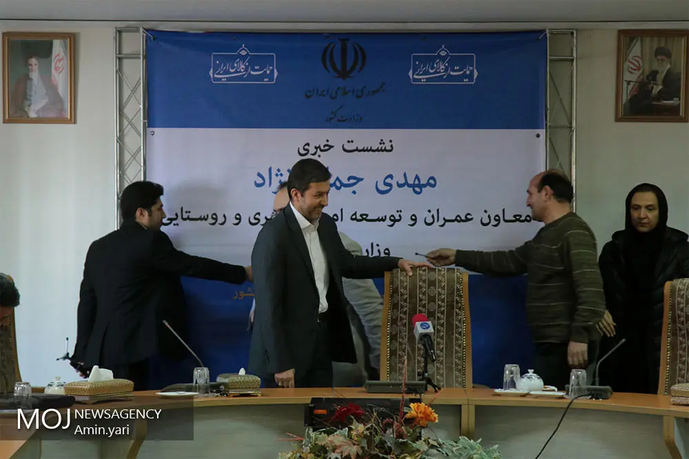نشست خبری معاون توسعه امور شهری و روستایی وزیر کشور