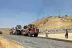 عملیات استانداردسازی جاده امروله با پیگیری‌های فرماندار سنندج آغاز شد 