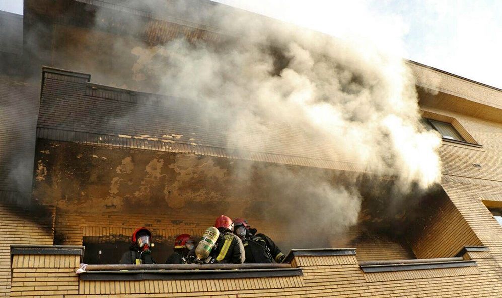 آتش سوزی عمدی ساختمانی در بندرعباس 