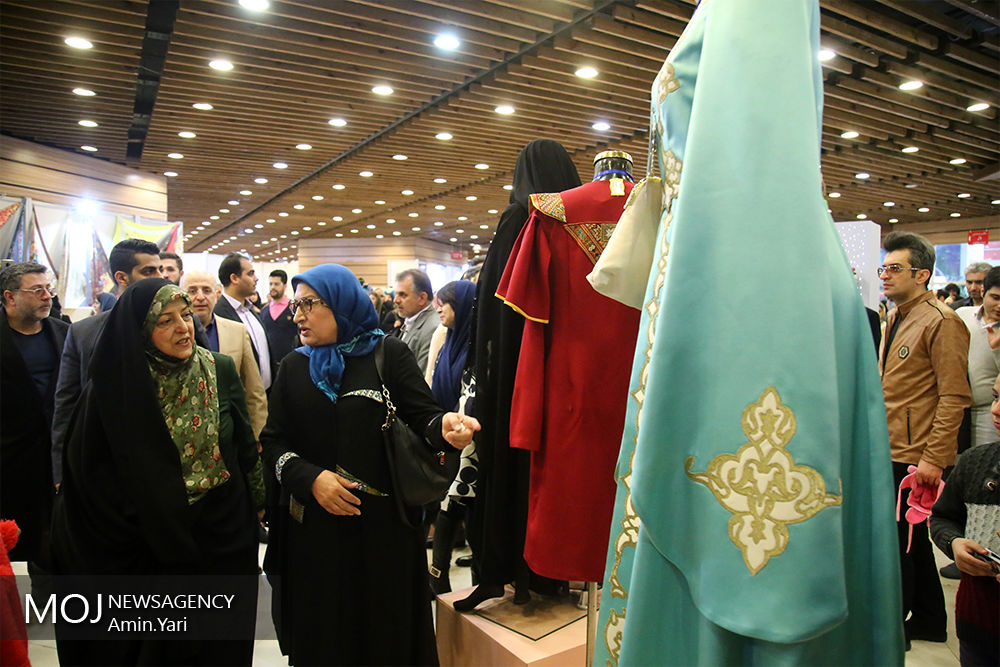 افتتاح هشتمین جشنواره مد و لباس فجر