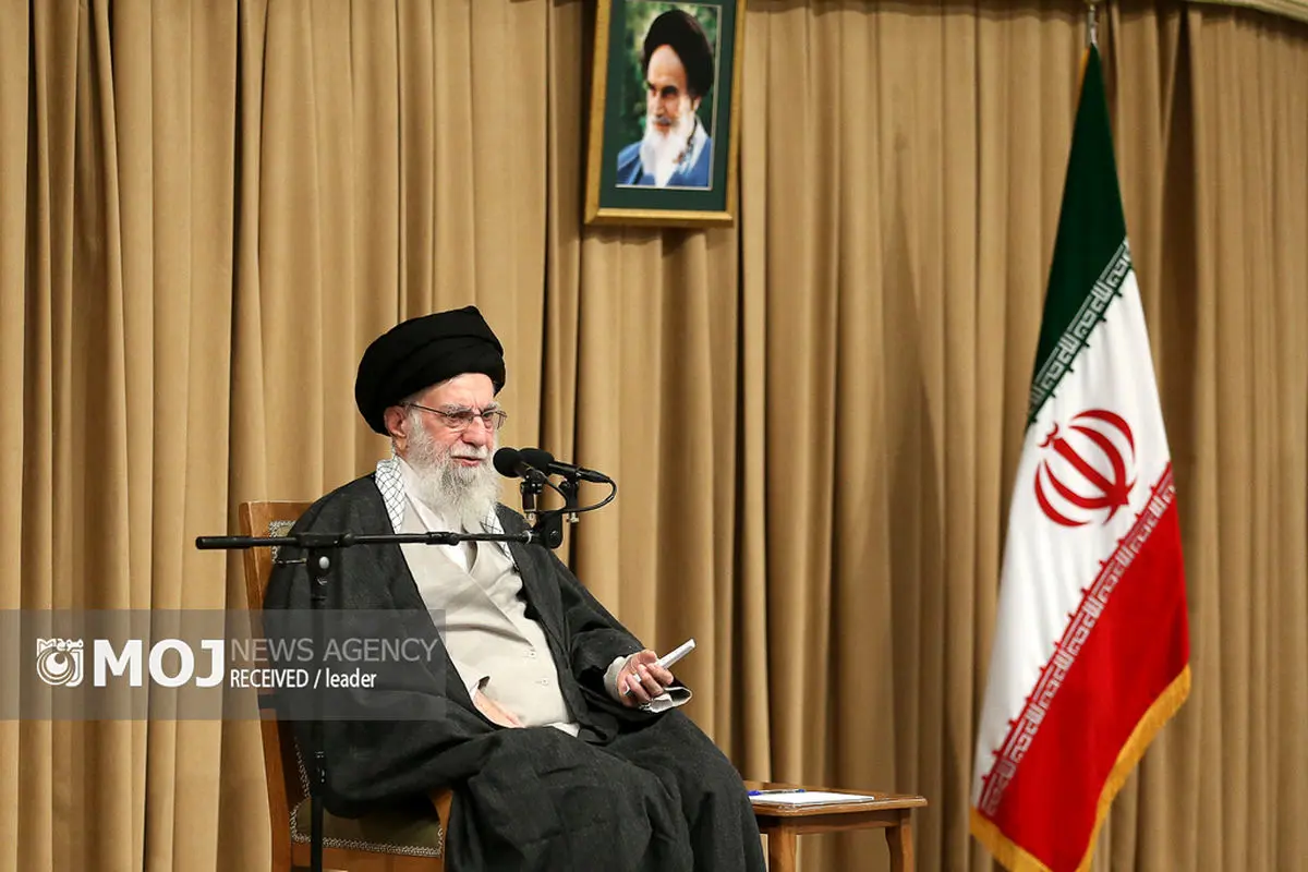 دیدار رئیسجمهور و اعضای هیئت دولت با رهبر انقلاب اسلامی