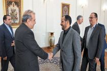 مشاور ارشد وزیر امور خارجه با مذاکره کننده ارشد دولت یمن گفتگو کرد