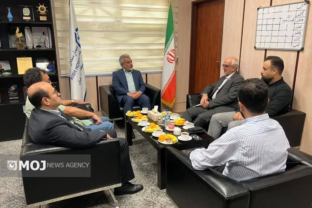 جلسه بانک خون بند ناف  در بیمارستان کیش