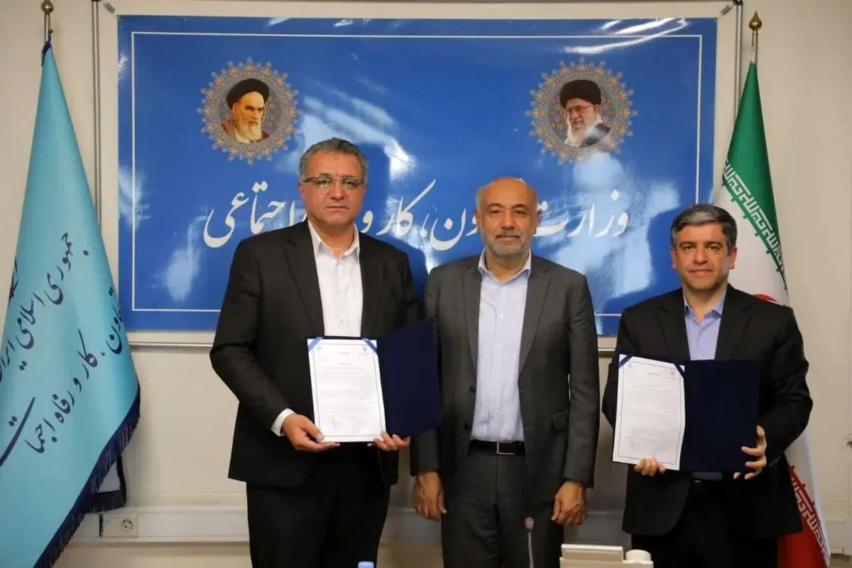 وزیر کار بر اتصال بنگاه های خرد به کلان با بهرهگیری از الگوی موفق تعاون تاکید کرد