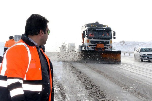 بارش شدید برف و باران در محورهای روستایی