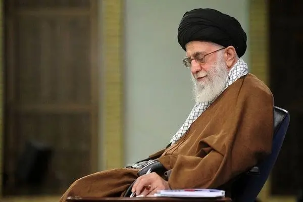 رهبر انقلاب با تمدید دوره جدید هیات امنای کمیته امداد موافقت کردند