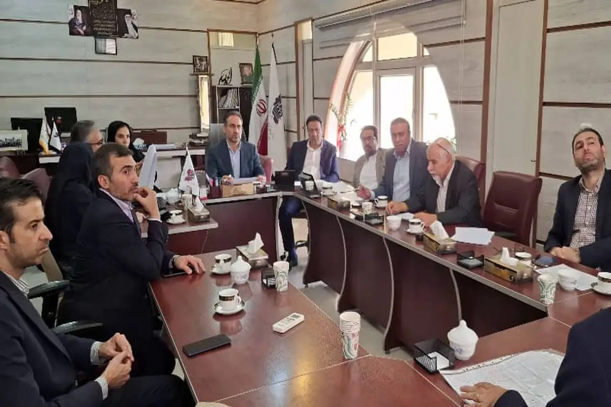 تعیین تکلیف طرحها و قراردادهای راکد در شهرکهای صنعتی فارس