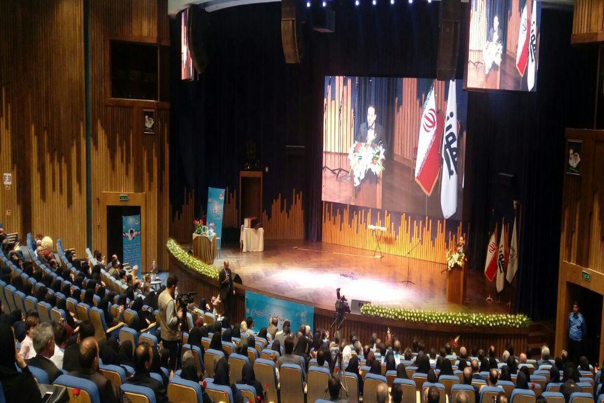 مراسم کشوری روز بهورز در مشهد برگزار شد