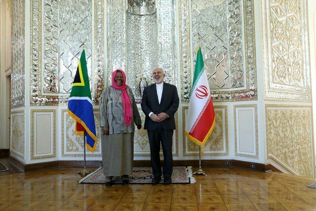 ظریف با وزیر امور خارجه آفریقای جنوبی دیدار کرد