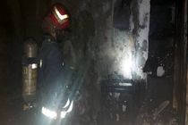 آتش سوزی براثر استفاده غیراصولی از شارژر موبایل در شیراز/ نجات مادر و دو فرزند از میان شعله های آتش