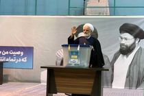 مجید انصاری رای خود را به صندوق انتخابات انداخت