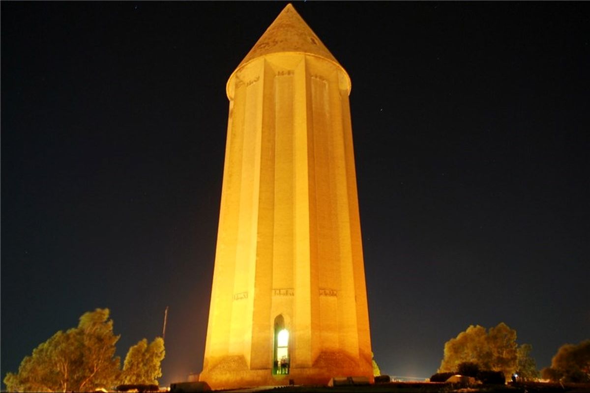 برج جهانی قابوس یادگار شکوه جرجان با قدمت هزارساله