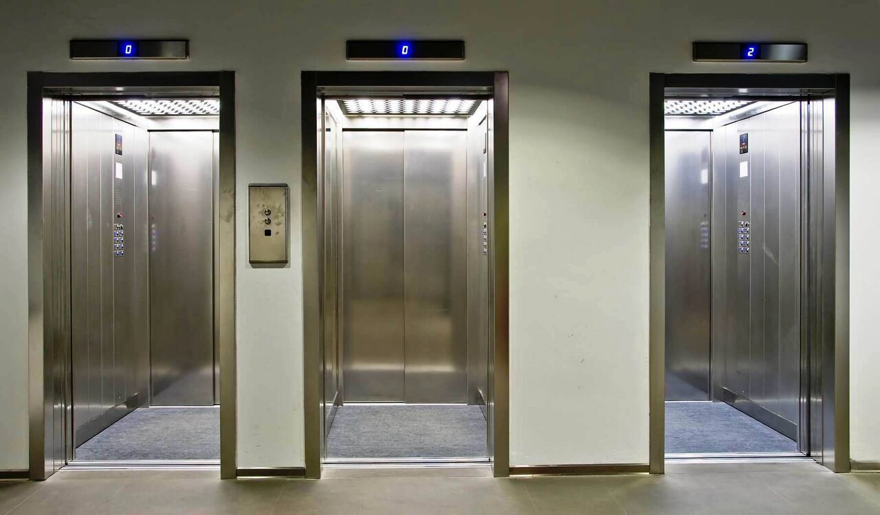 پلمپ آسانسورهای اماکن عمومی قم در صورت عدم دریافت تاییدیه