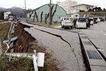 شمار قربانیان زلزله  ۷.۴ ژاپن به ۶۲ نفر افزایش یافت