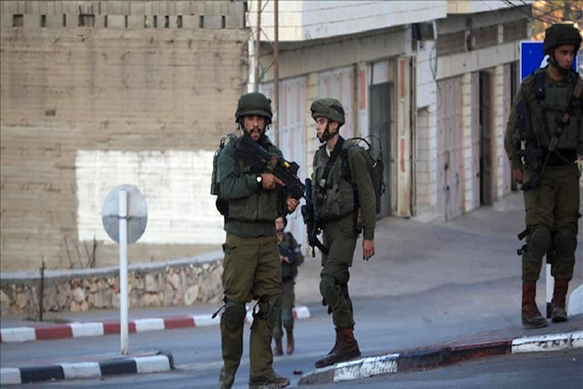 Zionist regime forces arrested 11 Palestinians in West Bank