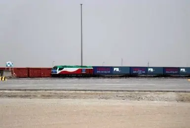 ورود نخستین قطار باری روسیه به بندر خشک آپرین از مسیر ترکمنستان