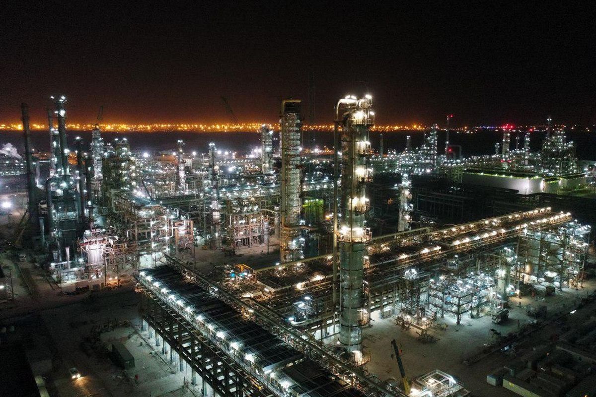 فروش بیش از 15 هزار تن نفتای سنگین ستاره خلیج فارس