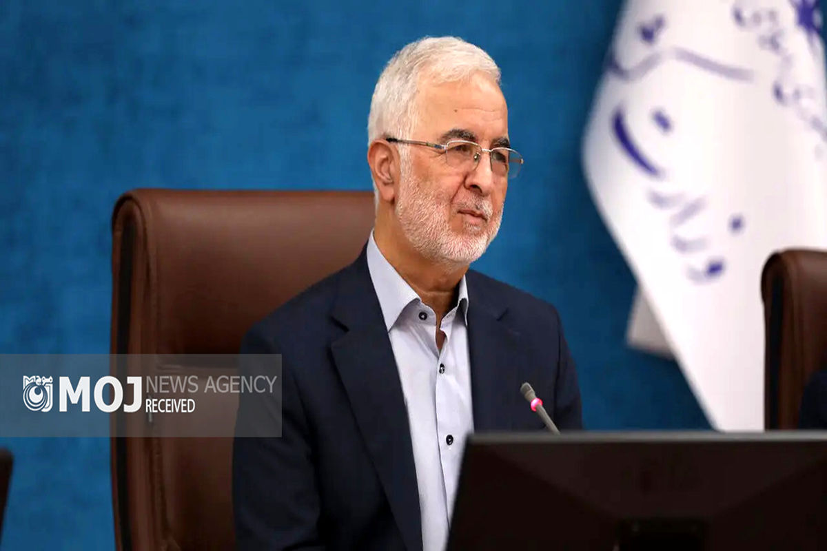 اسکندر مومنی + وزیر کشور