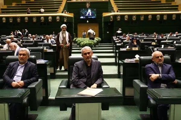 علی مدنی زاده وزیر اقتصاد شد