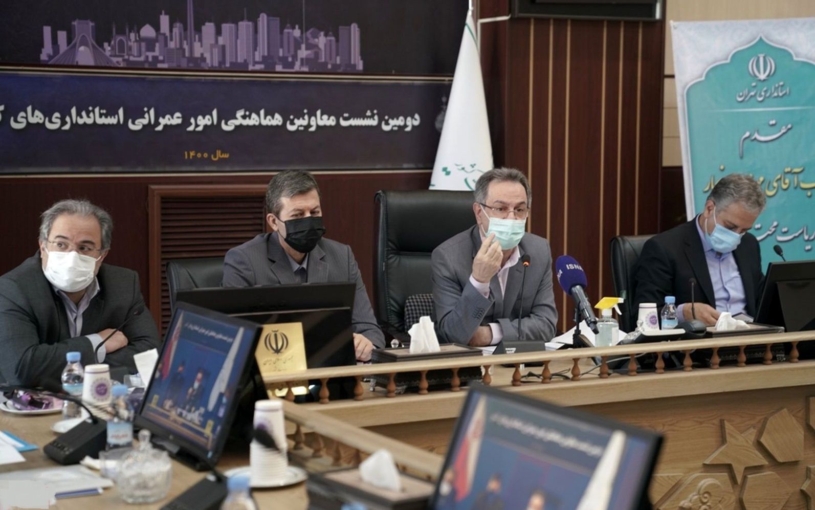 شهرداران فعلی با انتخابات شوراها مستعفی محسوب می شوند