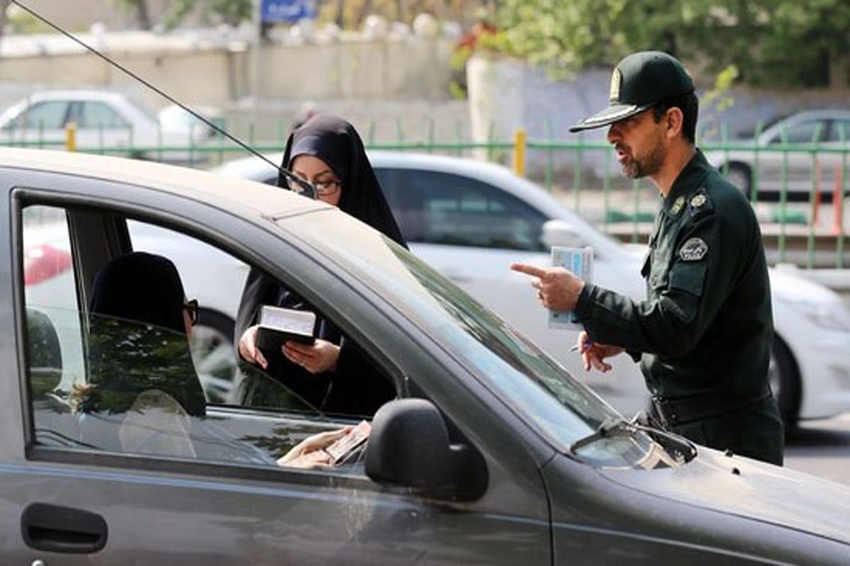 کشف حجاب جرم و پلیس در چارچوب قانون با آن برخورد می‌کند