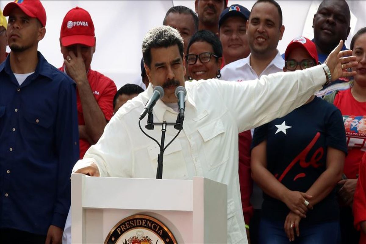 رئیس جمهور ونزوئلا نسبت به حمله کلمبیا به کشورش هشدار داد