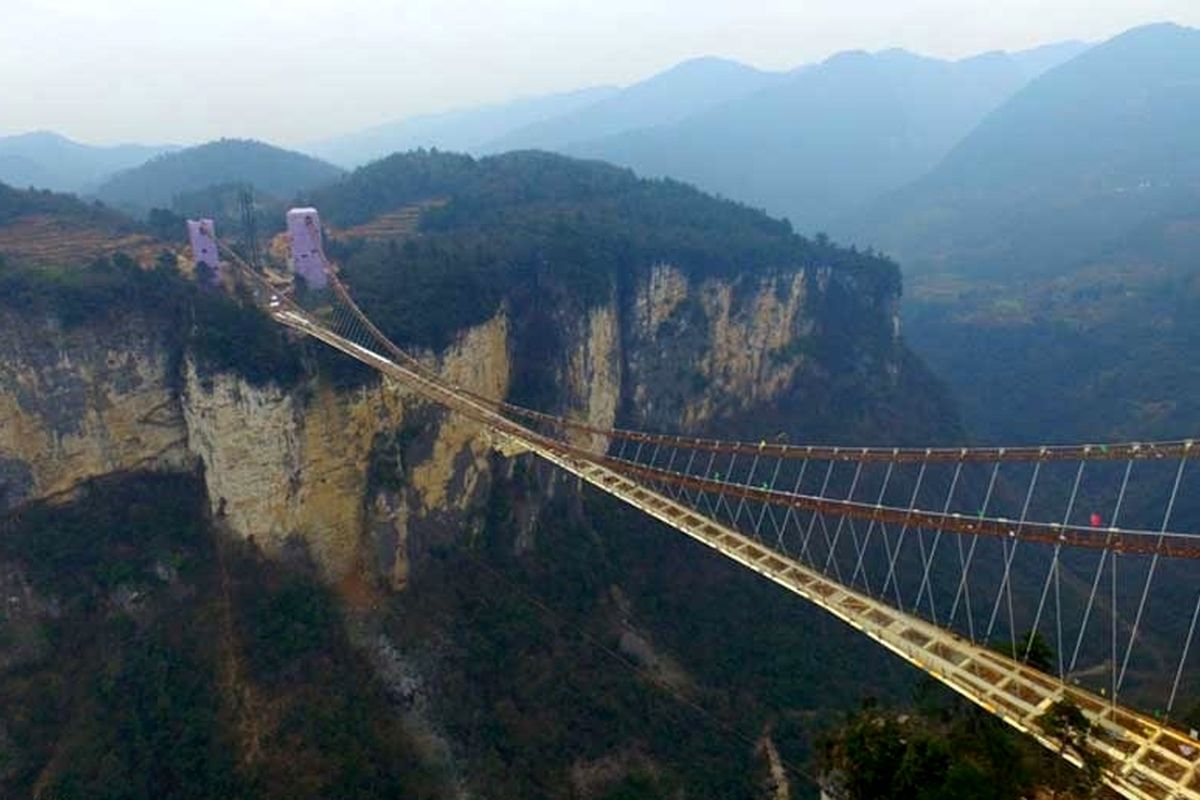 طولانی ترین پل شیشه ای ساخته شد
