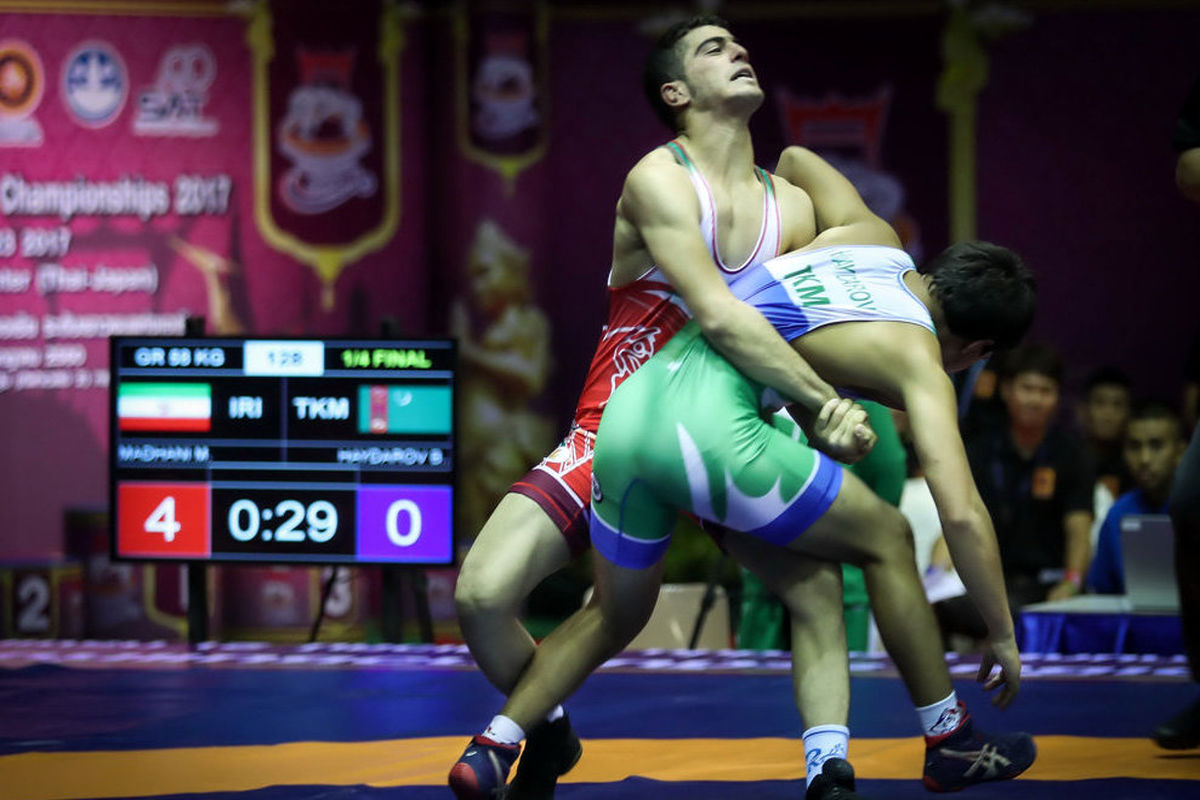 پیروزی آزادکاران جوان ایران در آغاز چهار وزن دوم مسابقات جهانی
